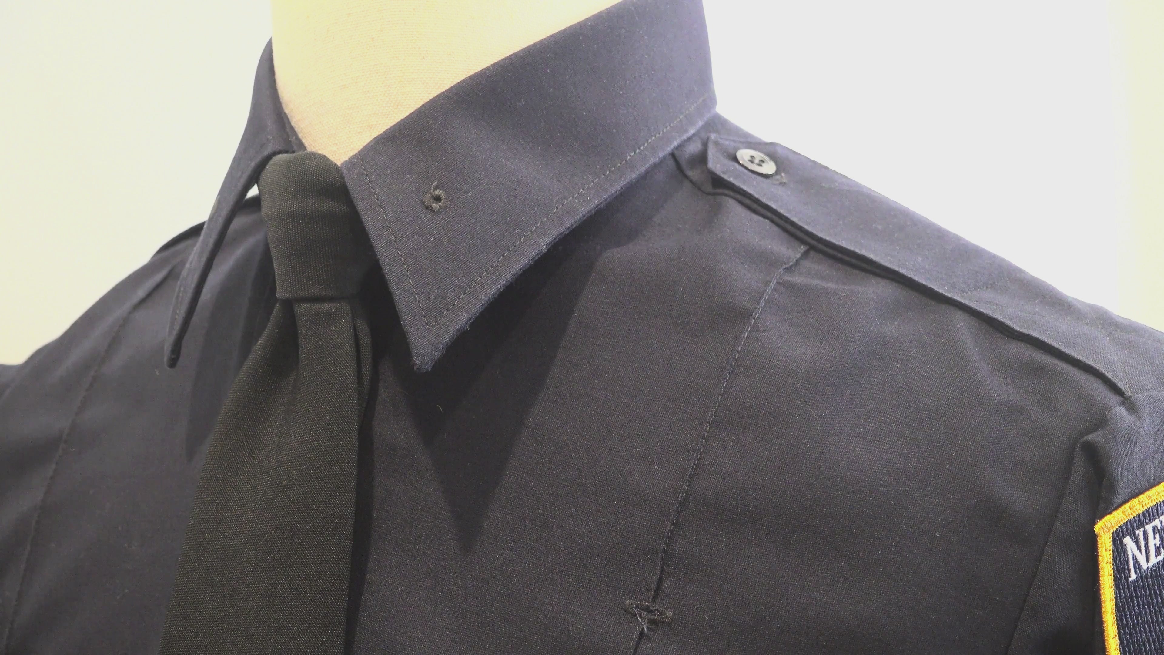 N.Y.S. Courts Collar Brass